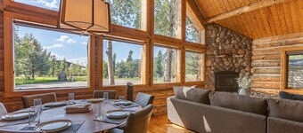 Chambord Lodge Your Dream Alpine Retreat across from Ferry Peak