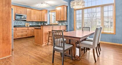 Wonderful home in prime Rosemount location.