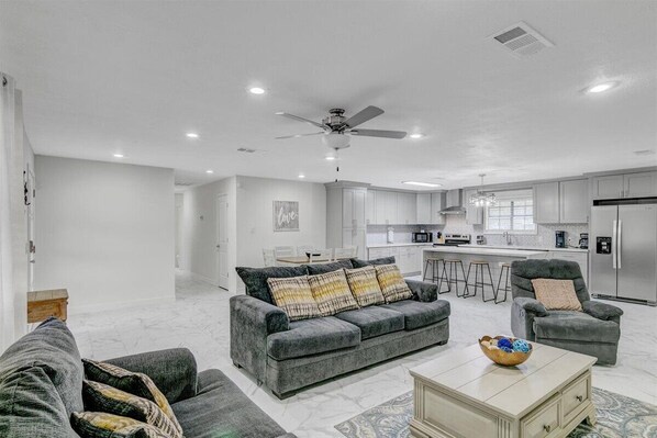 تلفزيون ذكي