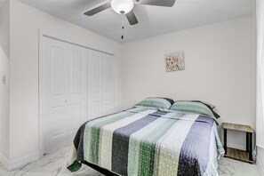 5 bedrooms, iron/ironing board, travel cot, free WiFi