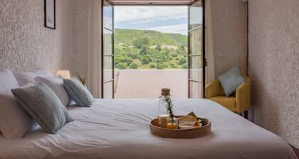 Villa Santiago, Sesimbra charming Villa Escape