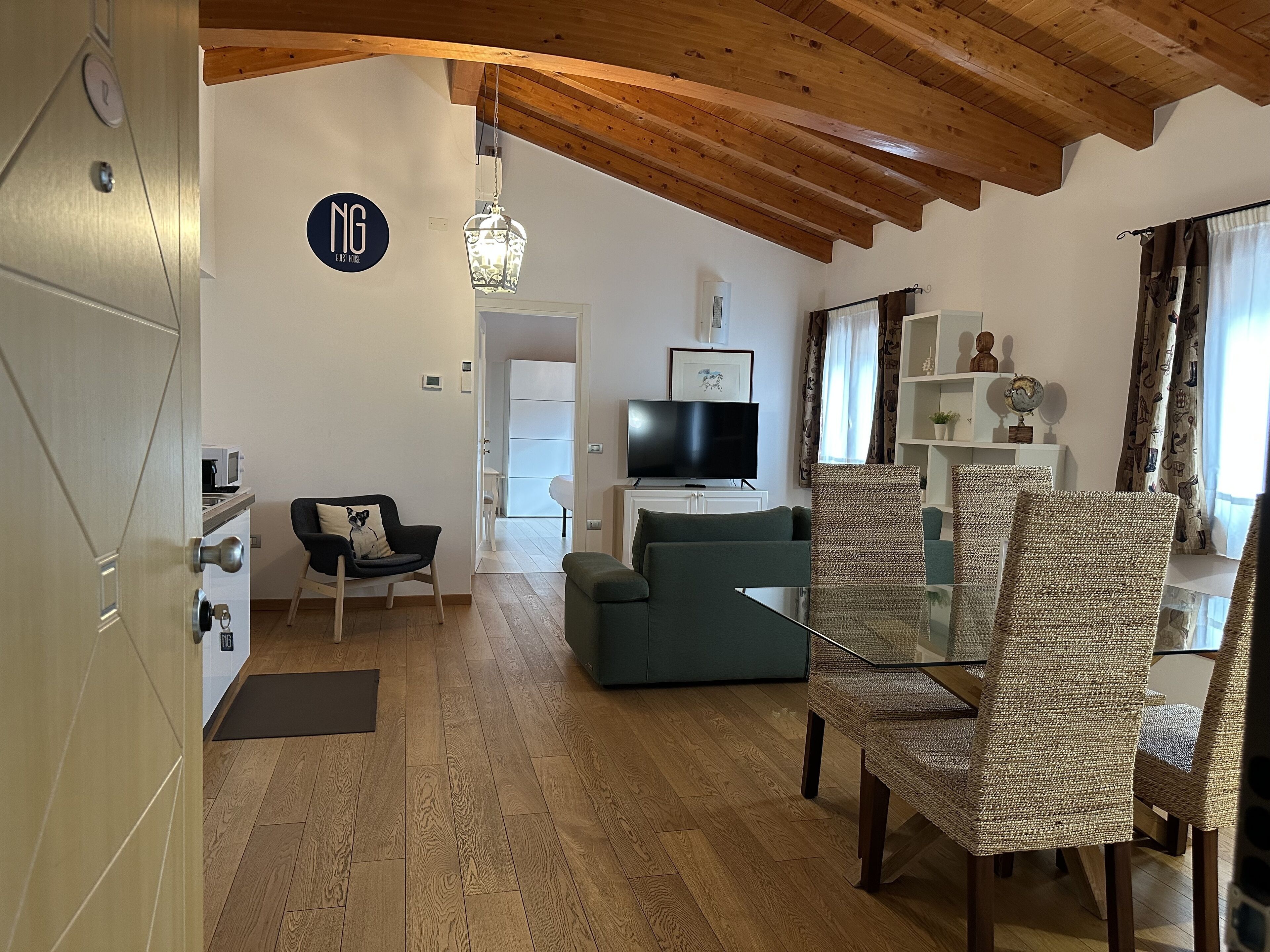 高级公寓 | 起居区