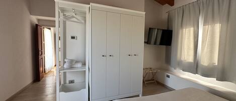 Leilighet – deluxe | Dundyner, strykejern/-brett og wi-fi (inkludert)