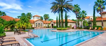 Tuscana Resort 4th Floor 3 bed / 2 bath 5 STAR property