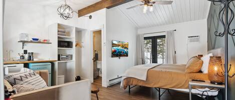 1 habitación, tabla de planchar con plancha, wifi y ropa de cama