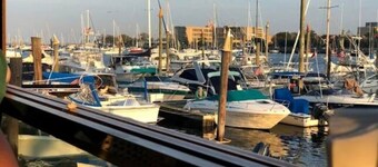 Comfy Guest Suite with a free parking spot in the heart of SheepsheadBay