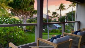 Property grounds - Checahale: Gorgeous Top Floor Corner With AC (Kailua-Kona)