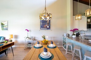 Condo, Multiple Beds (CheCaHale: Gorgeous Top Floor Corner ) | Dining - Checahale: Gorgeous Top Floor Corner With AC (Kailua-Kona)