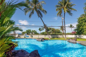 Pool - Alii Cove U2 Beautiful Ground Floor Spacious 2 Bedroom With AC (Kailua-Kona)
