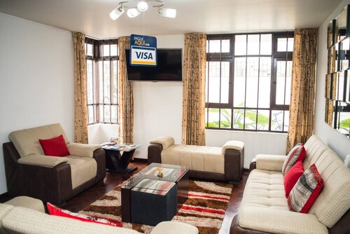 Wonderful private house in downtown 
