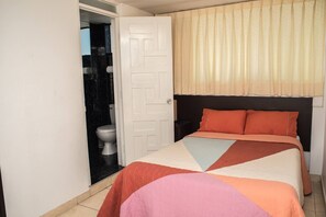 4 Schlafzimmer, Bügeleisen/Bügelbrett, WLAN, Bettwäsche