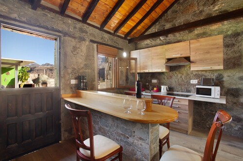 Maison de vacances 'Villa Paraiso Aldeano 1+2' avec vue montagne, piscine privée et Wi-Fi