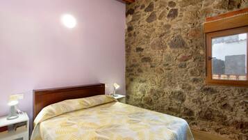 2 camere, ferro/asse da stiro, Wi-Fi gratuito, lenzuola