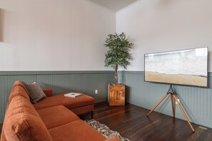 TV - Blueprint Suite at Spofford Lodge (Bucksport)