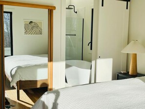 3 habitaciones, cuna de viaje, wifi y ropa de cama