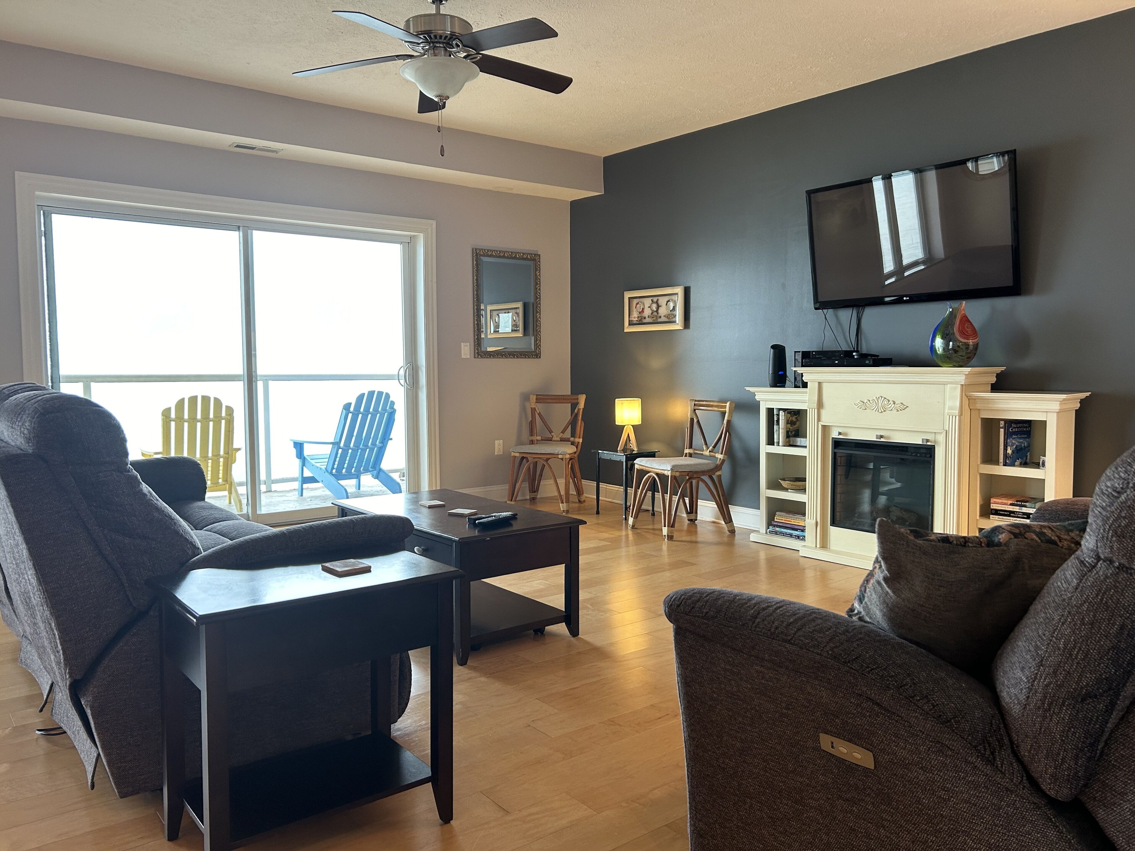 Upgraded Lakefront Condo #205--New Owners---Private beach/indoor pool