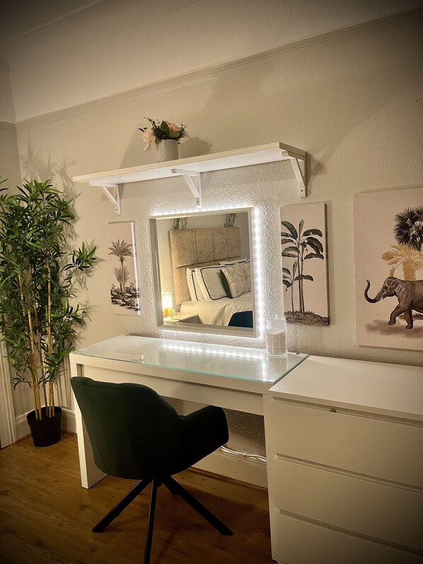 Interior - My Little Place in the City - a modernised 100-year old red brick terrace  (Belfast)