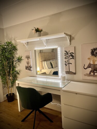 My Little Place in the City - a modernised 100-year old red brick terrace 