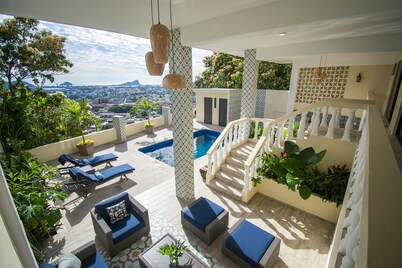 Luxury on the hill Vista Hermosa