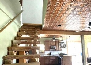 Interior - Country Cottage (Poplarville)