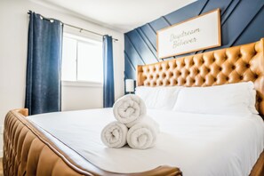 Premium bedding, free WiFi, bed sheets - Chalet 239 (West Dover)