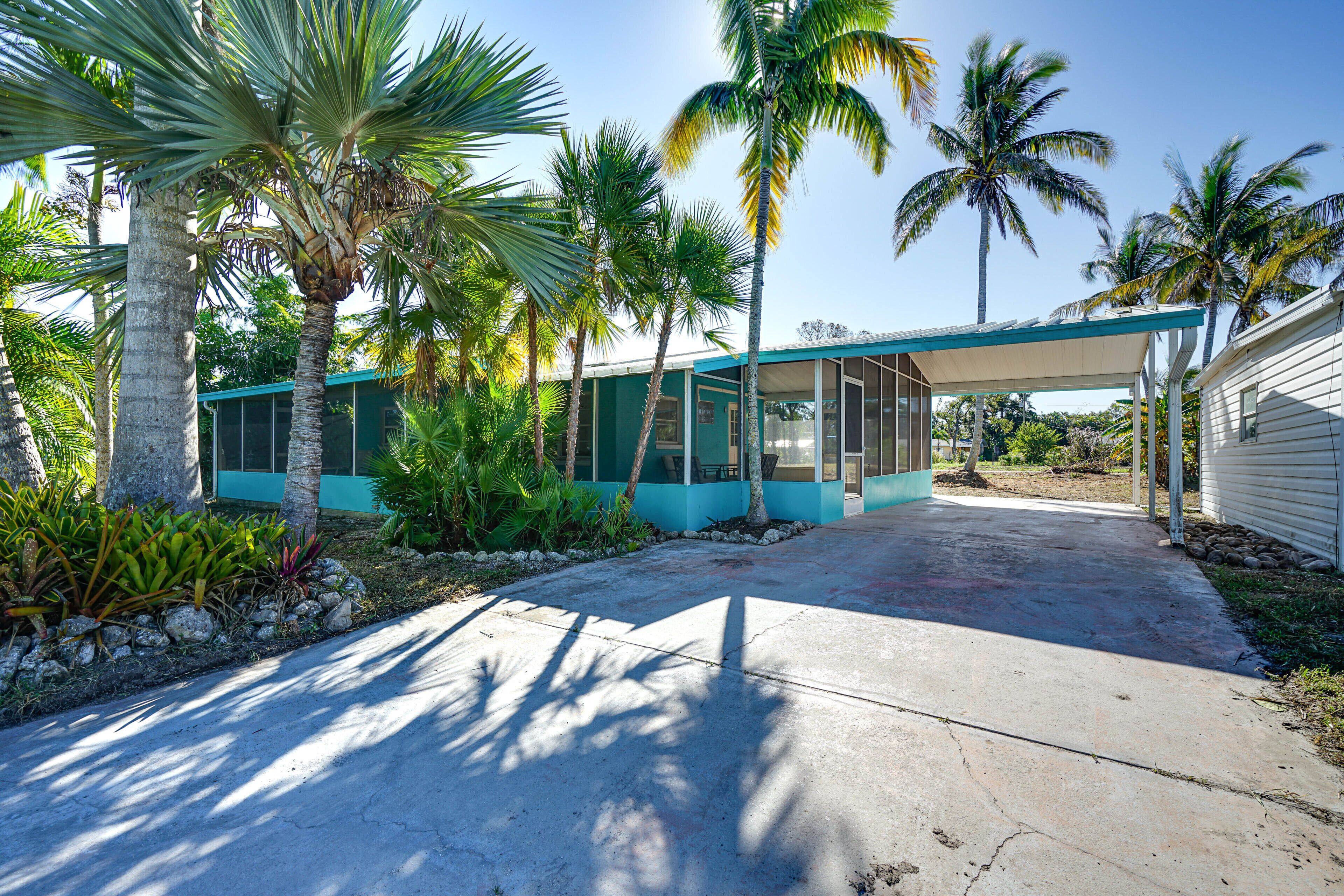 Single-Story Home in Bokeelia: Pets Welcome!