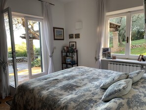 4 quartos, ferros/tábuas de passar roupa, Wi-Fi, roupa de cama