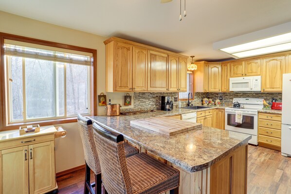 Fridge, microwave, oven, dishwasher