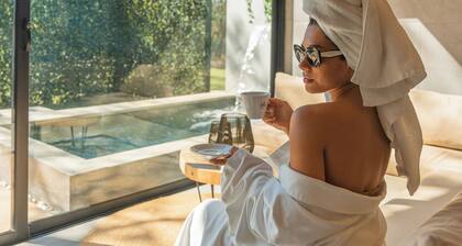 Epic Tamarindo Boutique Hotel