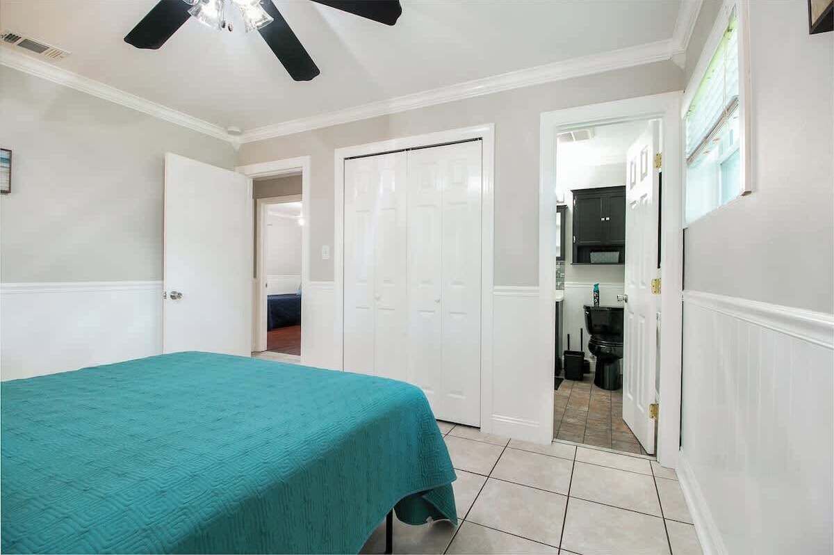 3 bedrooms, iron/ironing board