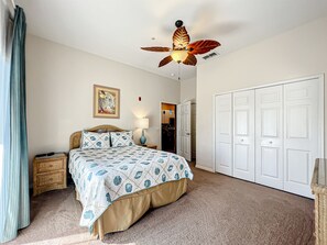 3 bedrooms, desk, iron/ironing board, travel cot