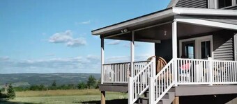 Luxury on Seneca Wine Trail, 3 King Beds with Awesome Country View