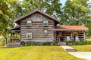 Exterior - The Cabin at Roney Creek Ranch (Cottontown)