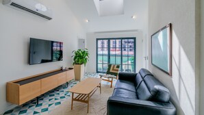 Apartemen | Dapur pribadi | Lemari es, microwave, oven, dan mesin pencuci piring