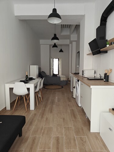 Modern Studio in the Center of Valencia - Apartment A