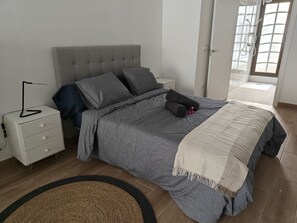 1 bedroom, free WiFi, bed sheets