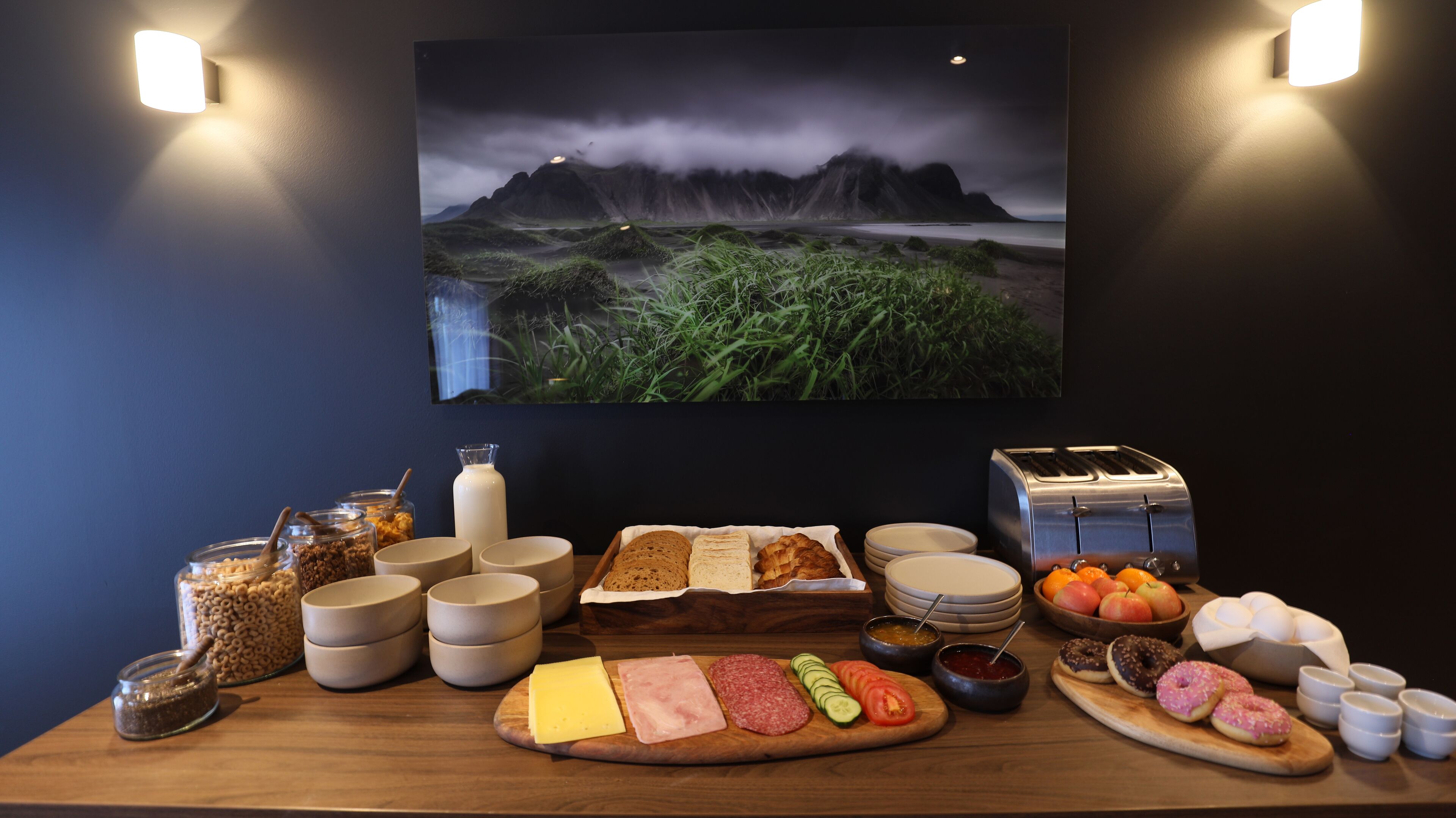 Free daily buffet breakfast