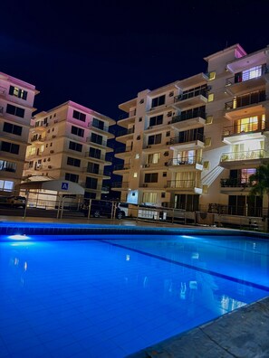 Pool - Brills staycation Exim apartments (Dar es Salaam)