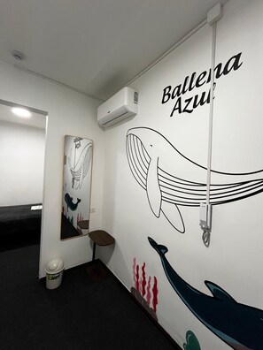 Tripla familiare | Bagno | Doccia, soffione a pioggia, asciugacapelli, sapone