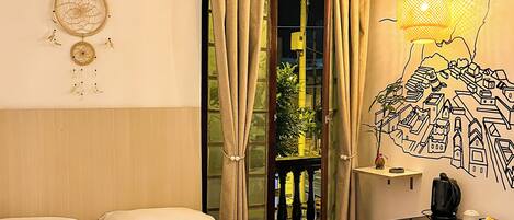 Chambre Panoramique, 1 lit double, vue ville