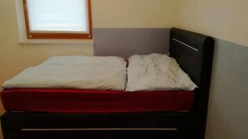 2 bedrooms, travel crib, WiFi, bed sheets