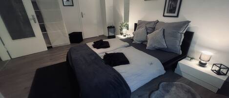 2 chambres, Wi-Fi gratuit, draps fournis