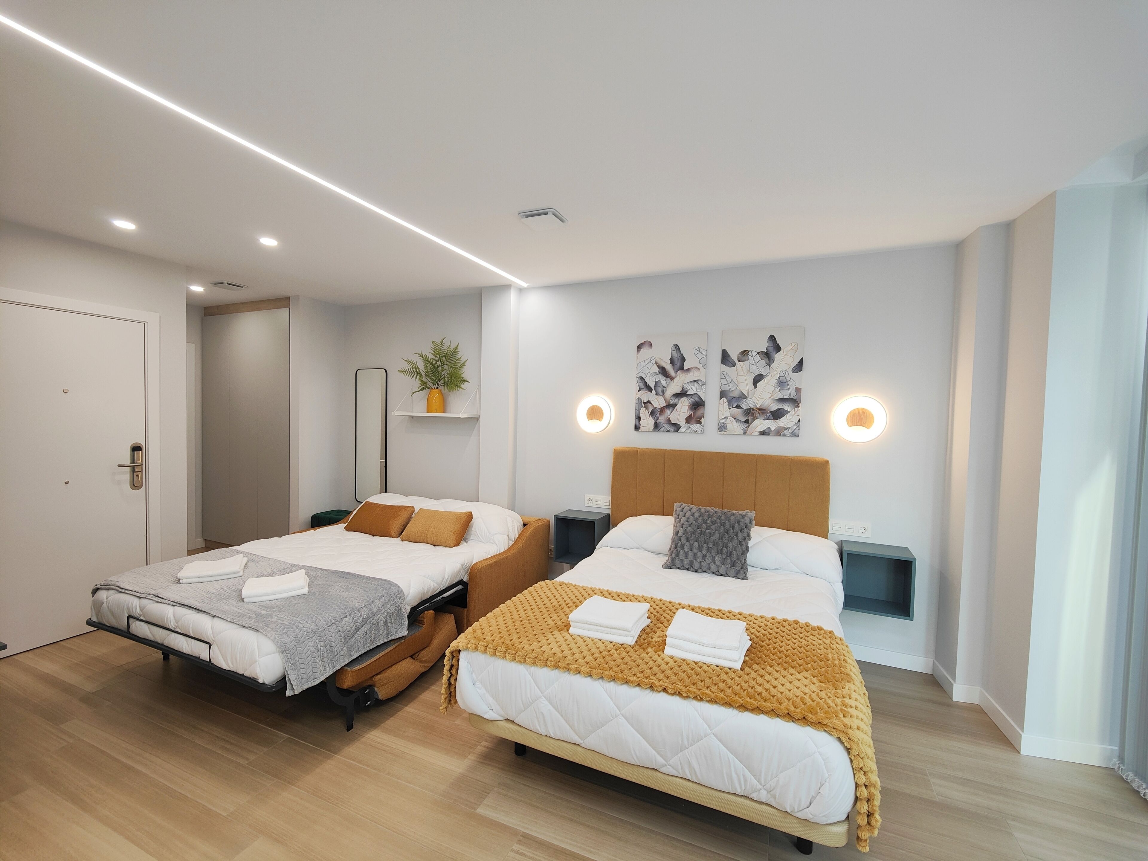 1 slaapkamer, een strijkplank/strijkijzer, wifi, beddengoed