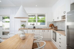 Microwave, stovetop, dishwasher