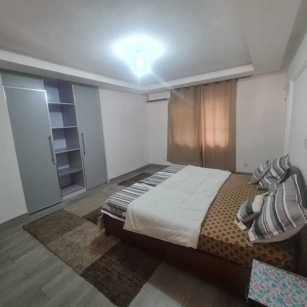 2 bedrooms, free WiFi - The East Legon apartment (Accra)