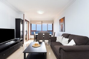 Smart TV - Home2Book Comfy Apartment With Ocean Views Radazul (Radazul)