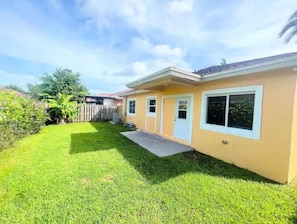 Exterior - Homestead Green retreat (Homestead)