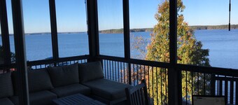 Amazing lake view and sunsets! Perfect for Masters hosting 2024!

