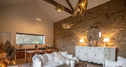 The Louis Aragon Cottage, Exceptional Elegance