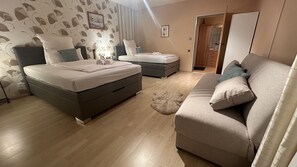 3 Schlafzimmer, Bügeleisen/Bügelbrett, WLAN, Bettwäsche